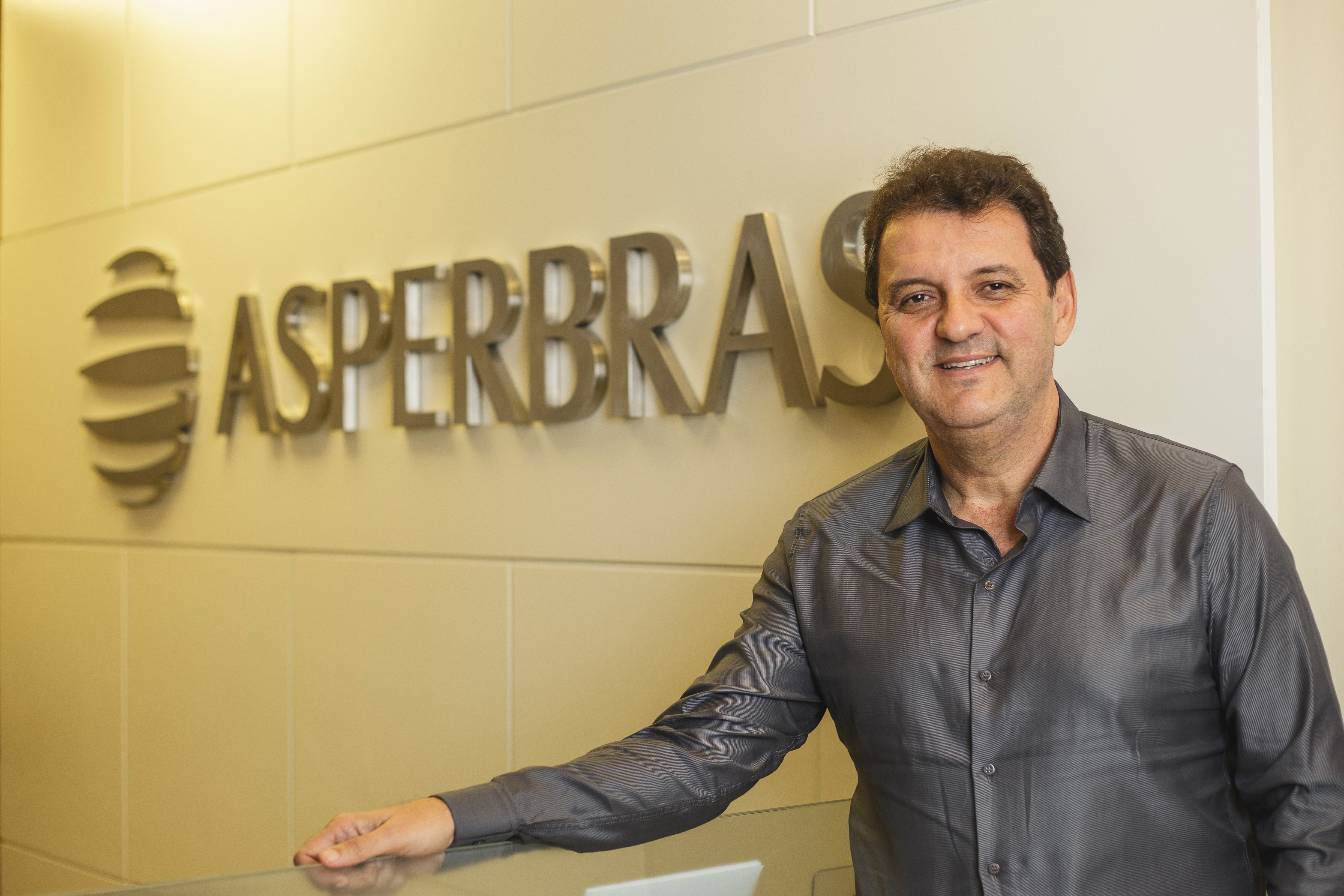 Iniciaremos já em 2019 a fabricação de resina para MDF, afirma José Maurício Caldeira, da Asperbras, de José Roberto Colnaghi