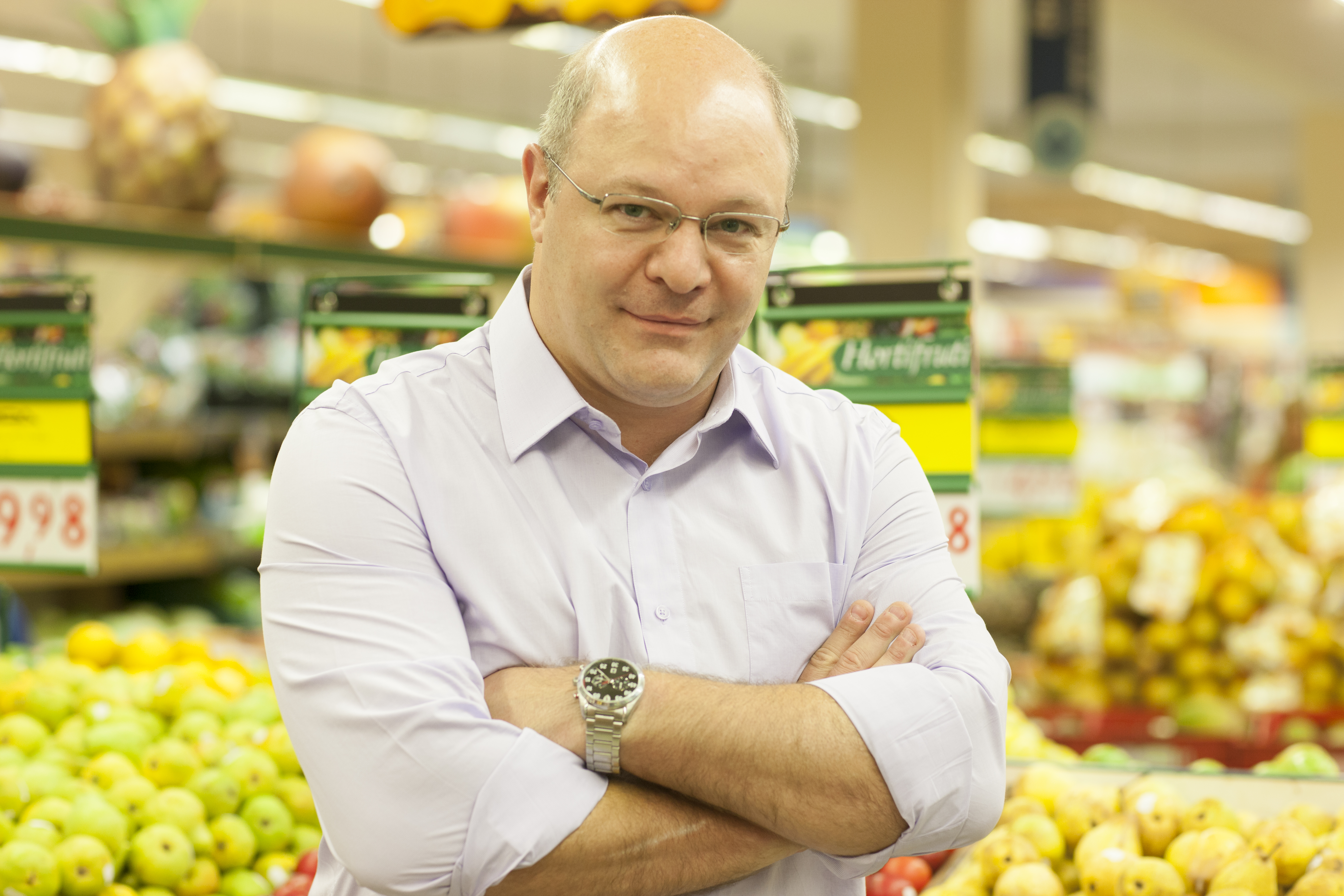 Marcio Barros da Lopes Supermercados.