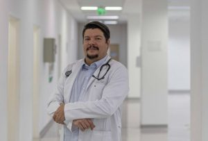 Hospital Municipalizado Adão Pereira Nunes em parceria com a prefeitura realizam uma ótima gestão. Unidade gerida pela MedPlus Serviços Médicos, com Tiago Simões Leite que é Pediatra e Diretor da empresa