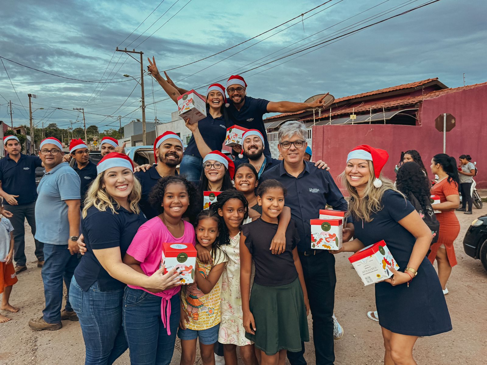 Abitte Urbanismo traz amor e humanização com ação solidária nas vésperas do Natal de 2024, empresa localizada em Cuiabá, no Mato Grosso, sob gestão de Francisco Colnaghi Neto