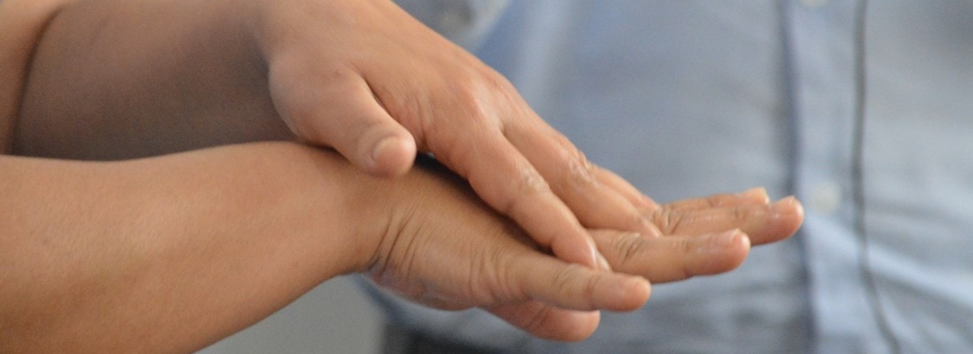 A higienização das mãos é fundamental para prevenir infecções em ambientes de saúde, como o Hospital Estadual de Formosa (HEF), segundo a OMS e especialistas em saúde.
